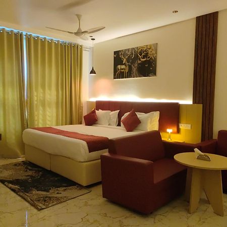 ورنجل Hotel Meridian Blue المظهر الخارجي الصورة